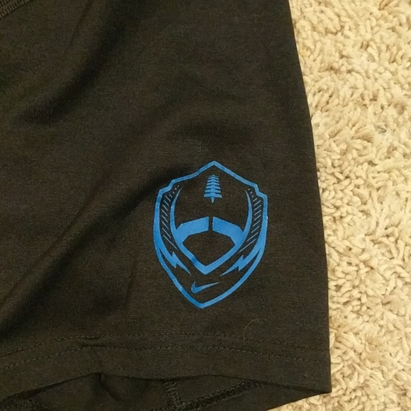 Nike dri fit - Picture 3 of 3
